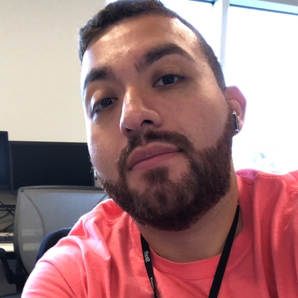 Meet your Posher, Julio - Picture 1 of 1